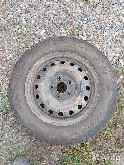 Pirelli Ice Zero FR 195/65 R15