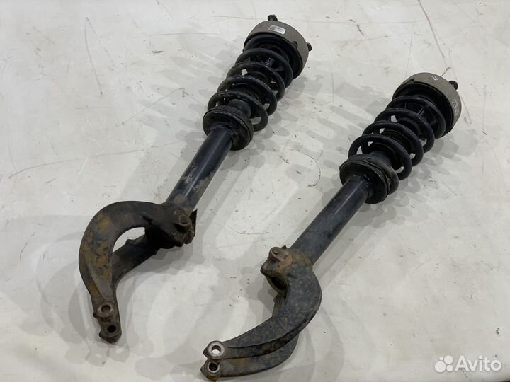 Передняя левая стойка BMW X6 F16 в сборе