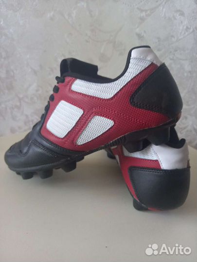 Новые бутсы. Р-р 38