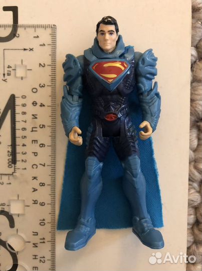 Фигурки супергероев