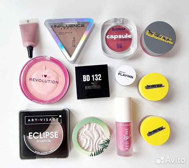Румяна,бронзеры и хайлайтеры