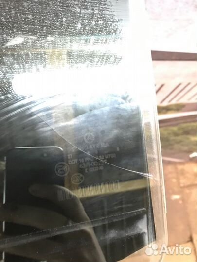 Стекло двери заднее левое Mercedes-Benz S-Class