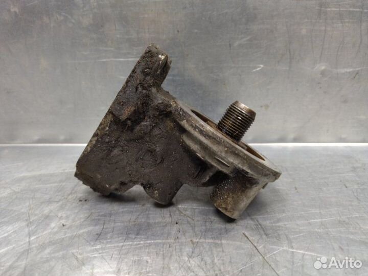 Кронштейн масляного фильтра Volkswagen Transporter