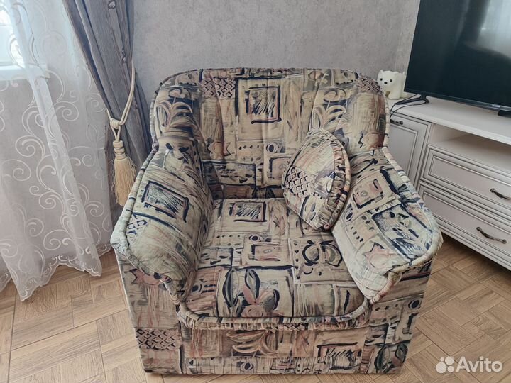 Мягкая мебель (диван + кресло)