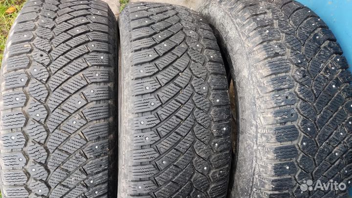 Gislaved Nord Frost 200 225/65 R17 94H