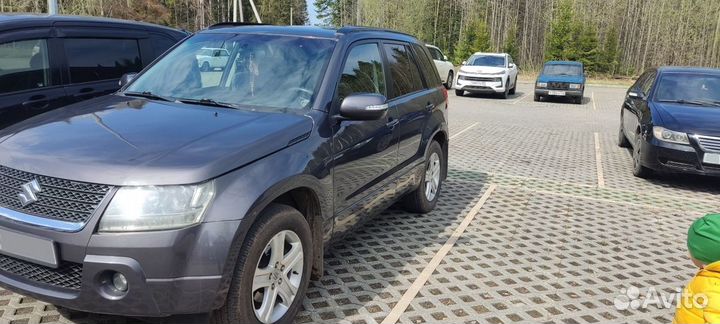 Suzuki Grand Vitara 2.0 AT, 2011, 188 000 км