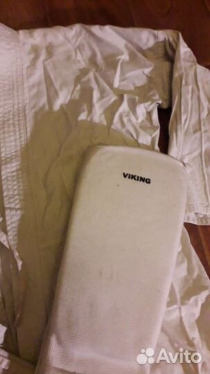 Кимоно для каратэ и защита для ног