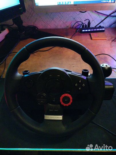 Игровой руль logitech driving force gt