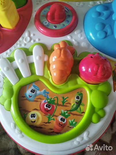 Развивающий столик fisher price