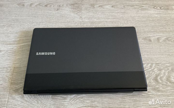 Samsung 15.6