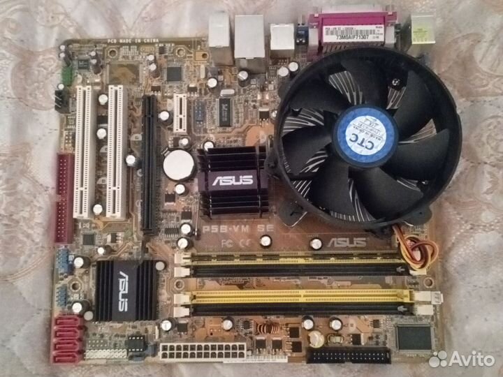 Материнская плата с процессором и памятью