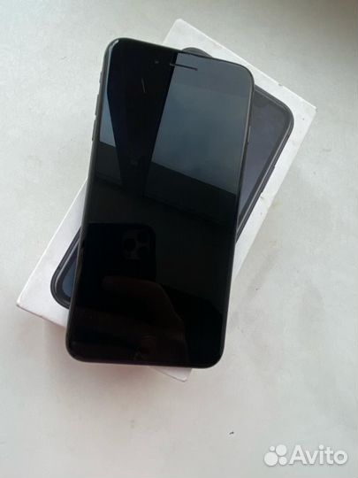 iPhone 8 Plus, 64 ГБ