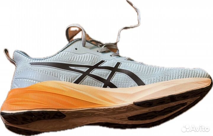 Кроссовки asics novablast 3