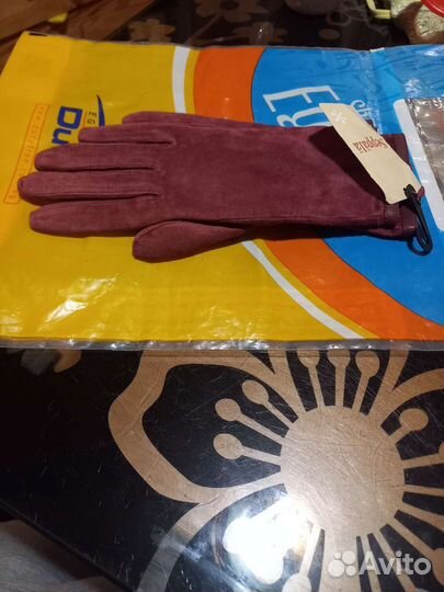 Перчатки женские замшевые новые