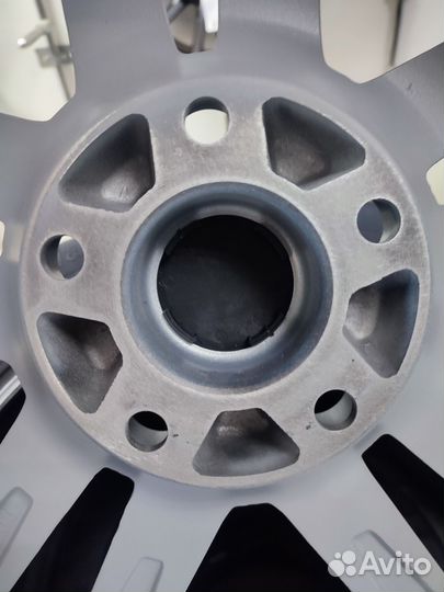 Диск литой RST R-078, 7*18,5*114.3,et37,dia66.6