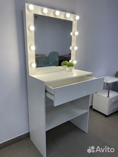 Стол визажный С 1 ящиком