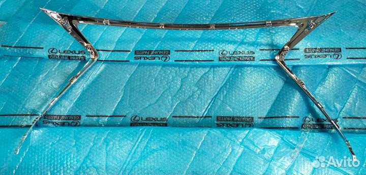 Хром решетки радиатора Лексус Nx 14-17 Новый