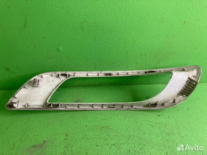 Облицовка противотуманной фары DAF XF106