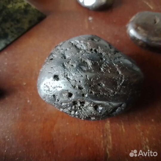 Минералы гематита.апсидеант.окоменелости