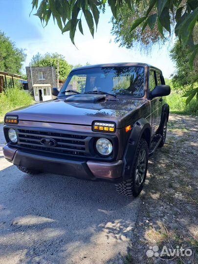 LADA 4x4 (Нива) 1.7 МТ, 2003, 130 000 км