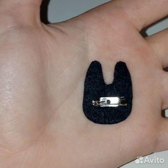 Брелки, значки, игрушки