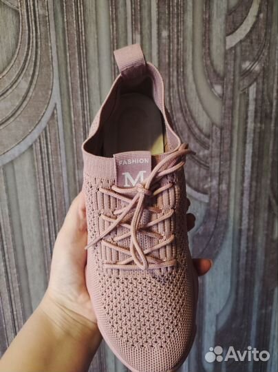 Кроссовки женские текстильные