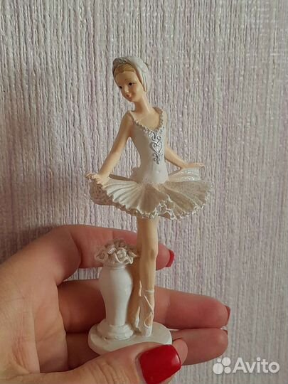 Статуэтки разные