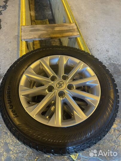 R16 Yokohama Ice Guard IG65 215/60, PCD 5x114.3 DIA 60.1