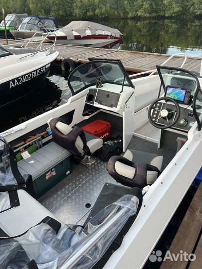 Volzhanka 53 bowrider