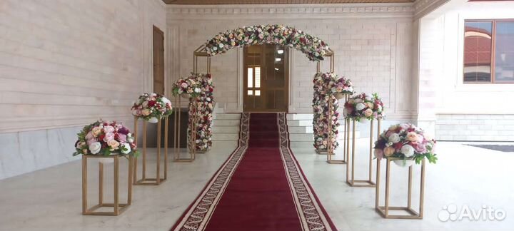 Столы и стулья на прокат