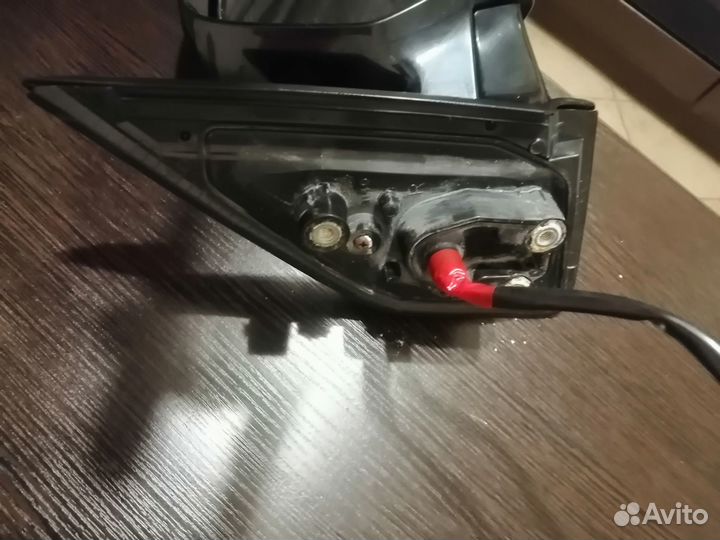Зеркало заднего вида боковое
