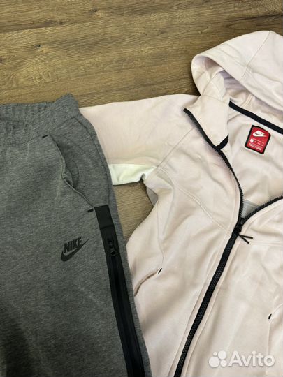 Костюм спортивный Nike