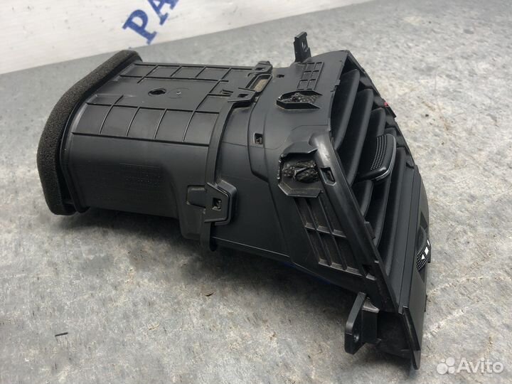 Дефлектор правый Genesis 2