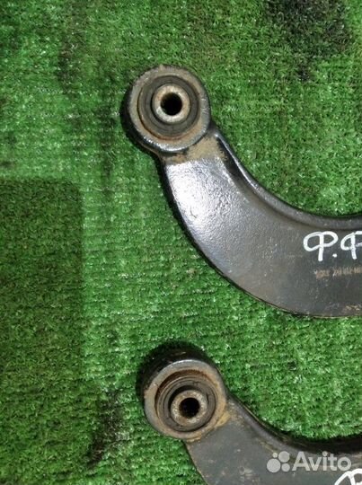 Рычаг задний серповидный Ford Focus 2 DA хэтчбэк
