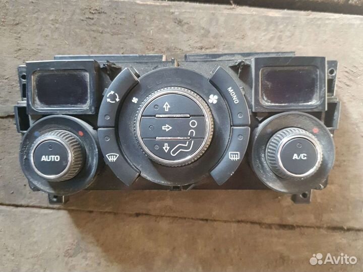 Блок управления климатом Peugeot 308