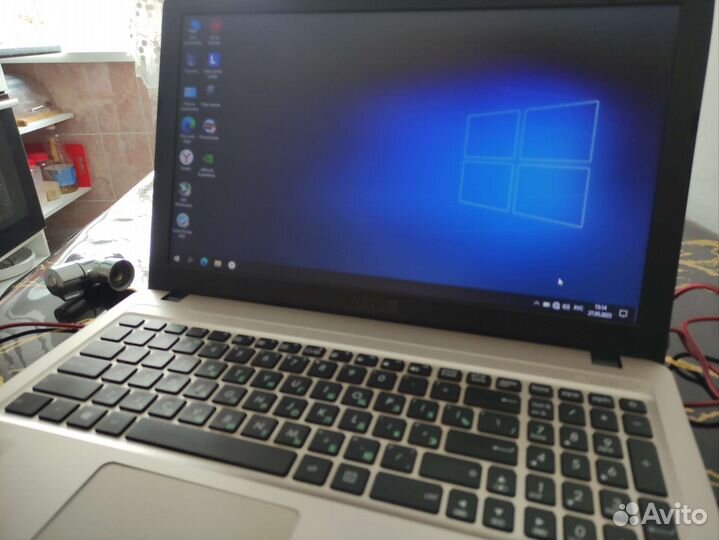 Ноутбук asus