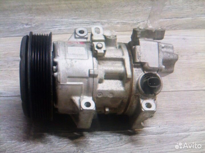 Компрессор кондиционера Тойота Авенсис