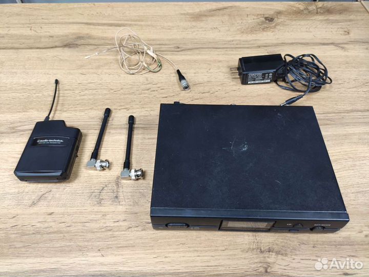 Беспроводная радио система Audio Technica ATW 2110