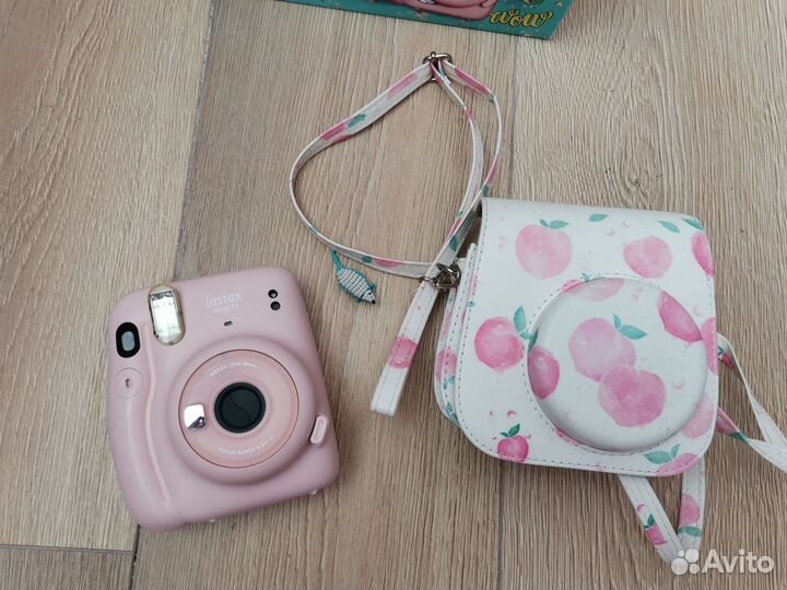 Фотоаппарат мгновенный instax mini 11