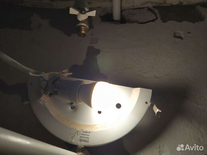 Светильник настенный