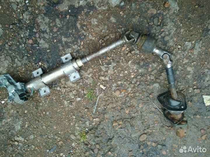 Рулевой вал на Форд Транзит