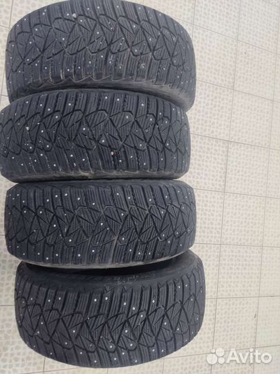 Goodyear Ultragrip 600 225/55 R17 101T