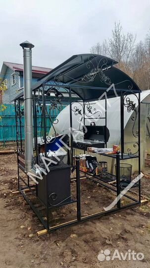 Мангал с крышей