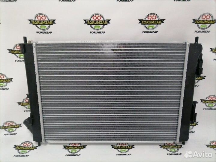 Радиатор охлаждения двигателя Kia Cerato YD