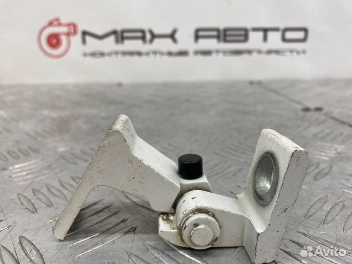 Б/У петля двери задний левый Volkswagen Polo 602