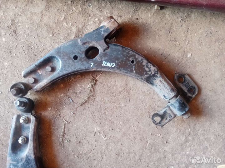 Рычаг передней подвески Спектра