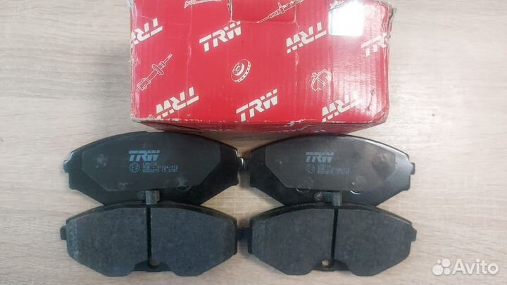 Колодки тормозные перед Nissan Maxima 1999-2006