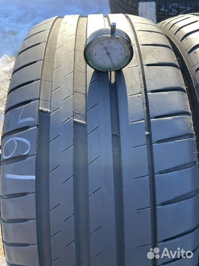 Michelin Pilot Sport 4 235/45 R18