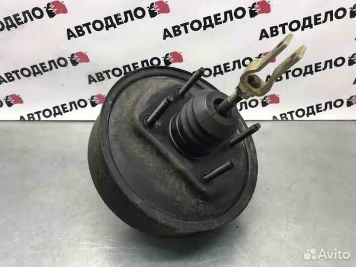 Усилитель тормозов Nissan Sunny B12 1987 г.в