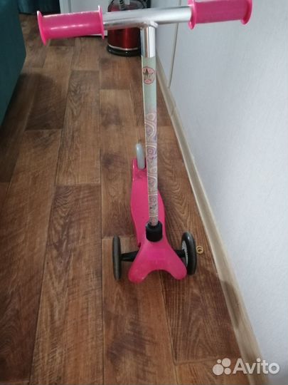 Самокат детский трехколесный
